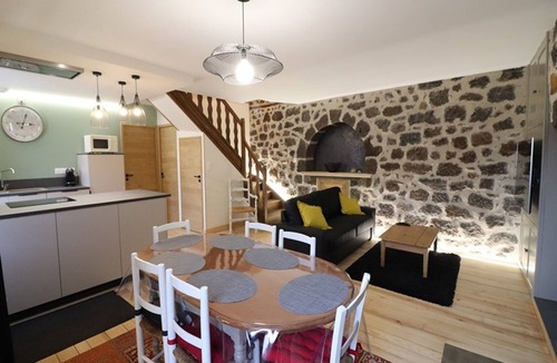 Fontanges Cottage | Gite Fontanges, 3 bedrooms, 6 persons