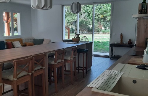 Garrosse Cottage | Gite for 10 people bright rooms and dormitory