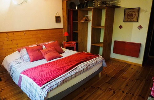 Messey-sur-Grosne Other | Gite for 15 people