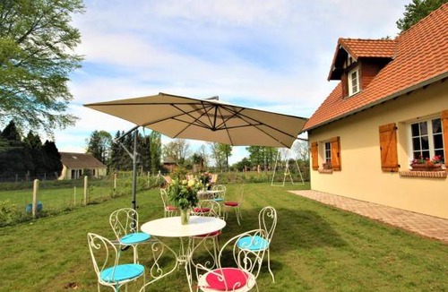 Bertreville-Saint-Ouen House | Gite Bertreville-Saint-Ouen, 5 bedrooms, 10 persons