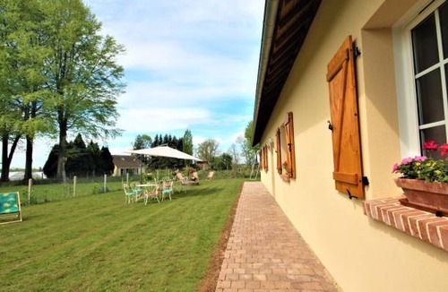 Bertreville-Saint-Ouen House | Gite Bertreville-Saint-Ouen, 5 bedrooms, 10 persons