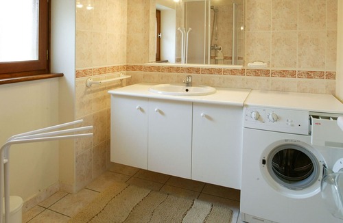 La Roque-Sainte-Marguerite Cottage | Gite La Roque-Sainte-Marguerite, 3 bedrooms, 6 persons