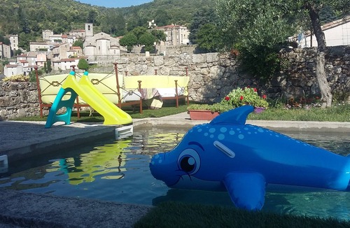 Saint-Andre-de-Majencoules Apartment | Gite Petite Olivede