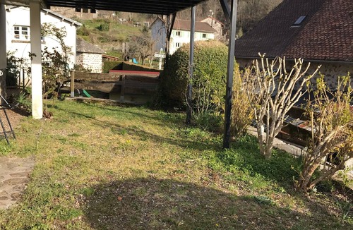 Saint-Cirgues-de-Jordanne House | Gite à Capacité Modulable