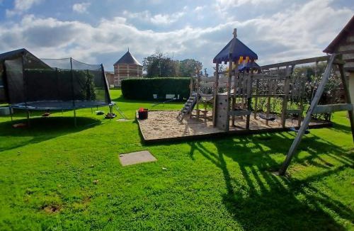 St-Gilles-de-la-Neuville House | Gite clos masure Blévillot