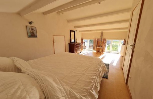 Saint-Michel-en-l'Herm House | Gite Saint-Michel-en-l'Herm, 2 bedrooms, 4 persons