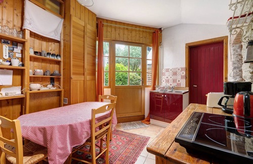 Saint-Sebastien-sur-Loire House | Gite La Maison des Tortues, 5KM from Nantes