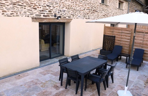 Sainte-Juliette-sur-Viaur Cottage | Gite 1 at Gary's equestrian farm