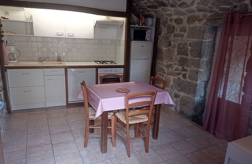 Sainte-Marguerite-Lafigere House | Gite "Le Petit Riou" in Sainte Marguerite Lafigère