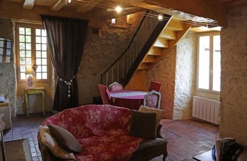Chammes House | Gite Sainte-Suzanne-et-Chammes, 2 bedrooms, 4 persons