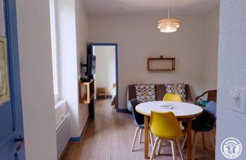 Laval-sur-Luzege House | Gite