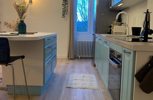 Le Pin Apartment | Gîte La Dune with Garden and Private Jacuzzi