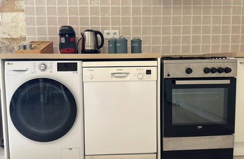 Roumagne House | Gite Garden House