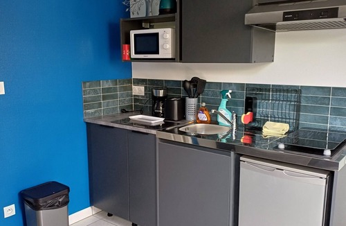 Fontenay House | Gîte 'Gite Paysan Lecarpentier' with Shared Garden and Wi-Fi