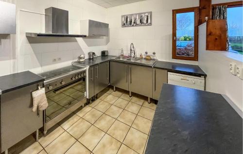 Montpinchon House | Gite Grande Capacité