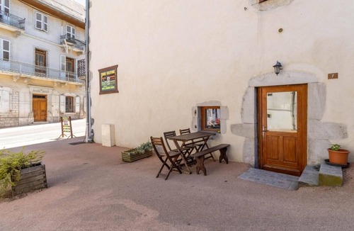 Le Chatelard House | Gite GRENETTE - La compagnie du Bourg