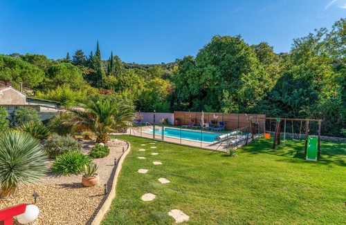 Saint-Ambroix Bed & Breakfast | Gite - Guest Room l'Occitania 44m² - Room and Annex 55 m²