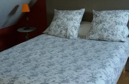 Houssay Cottage | Gite Houssay, 2 bedrooms, 4 persons