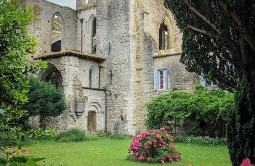 Saint-Martin-le-Vieil House | Gite in a listed abbey 20 km from the city of Carcassonne