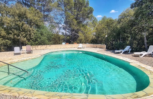 Salernes Cottage | Gîte in a peaceful setting between olive trees and swimming pool