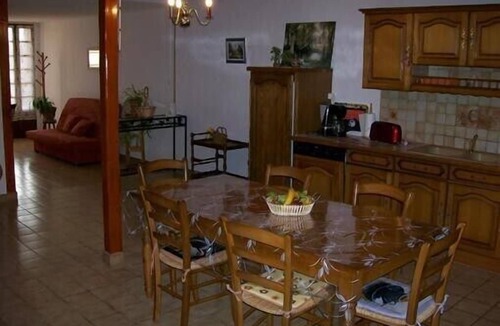 Ribaute-les-Tavernes Apartment | Gite in an old silk house