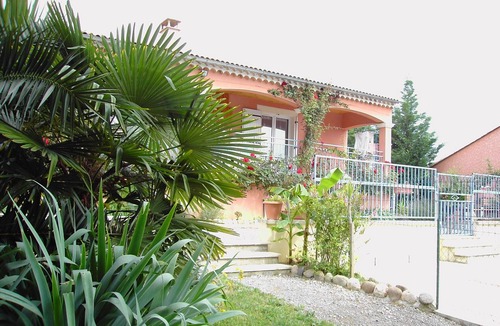 Boisset-et-Gaujac House | Gite in detached house has boisset and gaujac