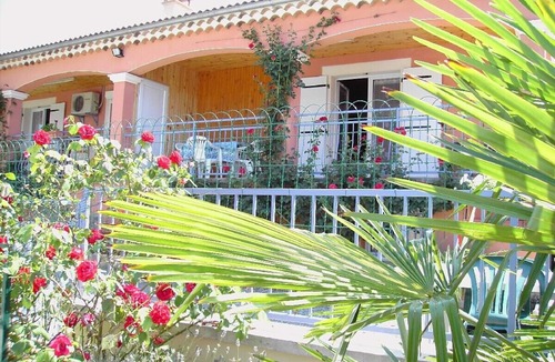 Boisset-et-Gaujac House | Gite in detached house has boisset and gaujac