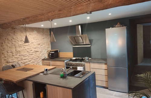 Vers-Pont-du-Gard House | Gite in renovated Mas provençal with private pool