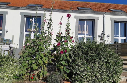 Sallertaine House | Gite in the heart of an artisan village - marsh views - near ocean