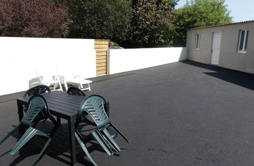 Saint-Michel-de-la-Pierre Cottage | Gîte in the Normandy countryside