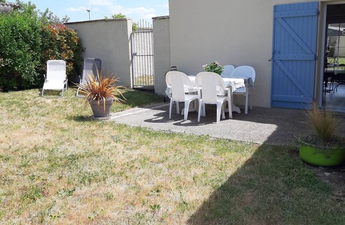 Antoigne House | GITE IN THE PAYS DE LOIRE COUNTRYSIDE, CLOSE TO MANY PRESTIGIOUS SITES