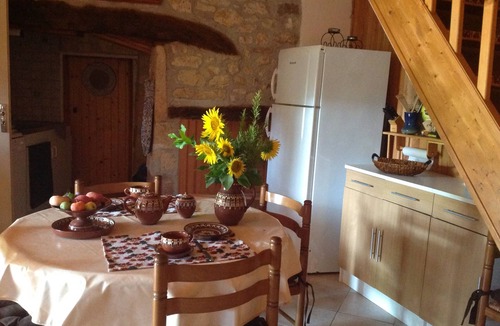 Itzac House | Gite in the village in the Itzac, place called bouissière.