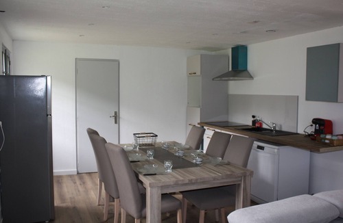 Reaup-Lisse House | Gite in the woods with shared heated pool