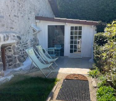 Bondoufle Apartment | Gite indépendant, calme, campagne, style intérieur chalet