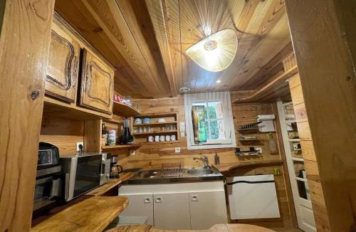 Bondoufle Apartment | Gite indépendant, calme, campagne, style intérieur chalet
