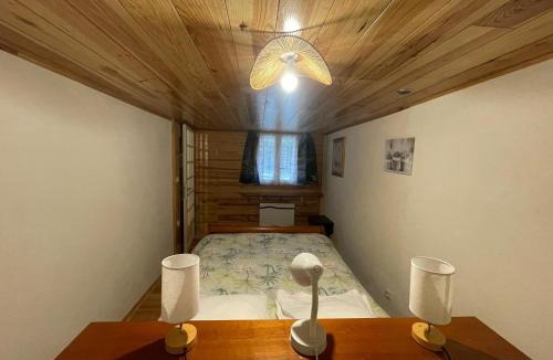 Bondoufle Apartment | Gite indépendant, calme, campagne, style intérieur chalet