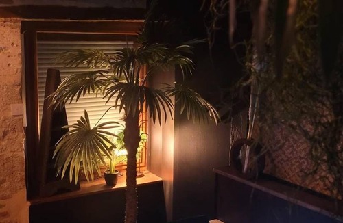 Montpezat-de-Quercy Apartment | Gite Insolite et SPA Privatif