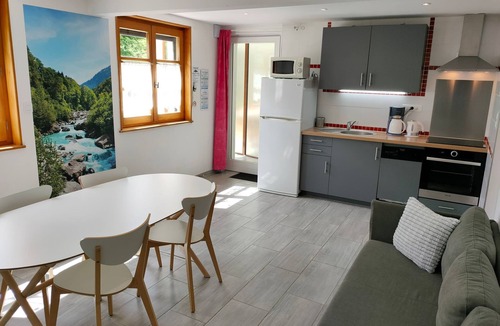 Foncine-le-Haut Apartment | Gite Iris Montagnes du Jura mit Spa Sauna Fluss by Interhome