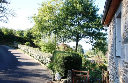 Isigny-le-Buat Cottage | Gite Isigny-le-Buat, 2 bedrooms, 4 persons
