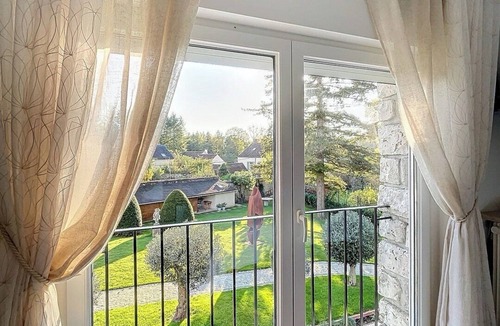 Samoreau House | Gite Jade - Four Bedroom House, Sleeps 8
