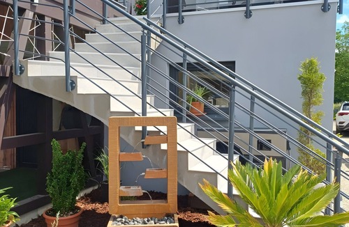 Sand House | Gîte kymsourit: Spacious 4-Star Cottage with Pool and Sauna