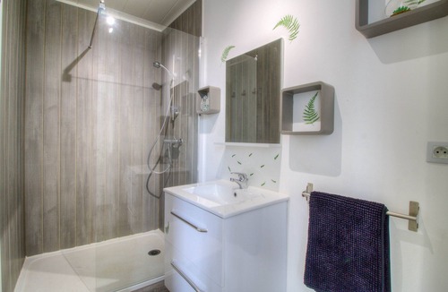 Mallievre House | Gite L'Alizé 2/4 persons 6kms from the puy du fou park