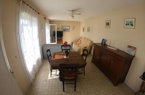 Vielmur-sur-Agout House | Gite l'Escale in Vielmur sur Agout sleeps 4