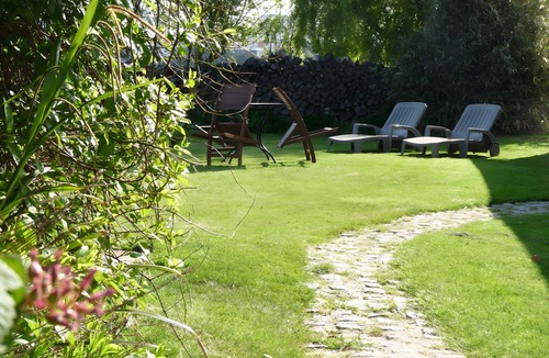 Saint-Leonard Apartment | Gîte "l'escale": Peaceful Stay 2 km from the Sea in Normandy