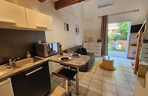 Mireval Apartment | Gite L'escapade 34 Mireval les Mirabelliers