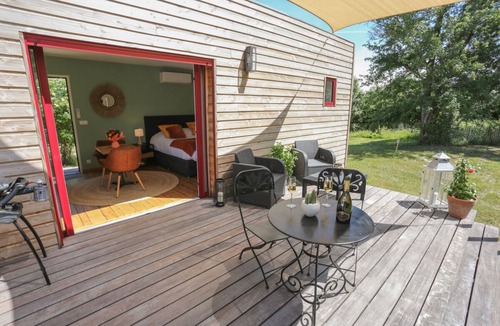 Saint-Fargeau House | Gîte L'Escapade for 2 with private spa