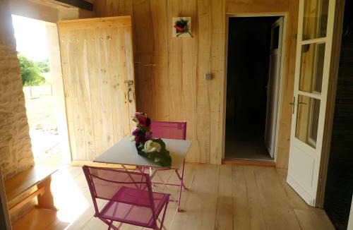 Saint-Hilaire-la-Palud House | Gite L'Etable - Les Gites Du Moulin