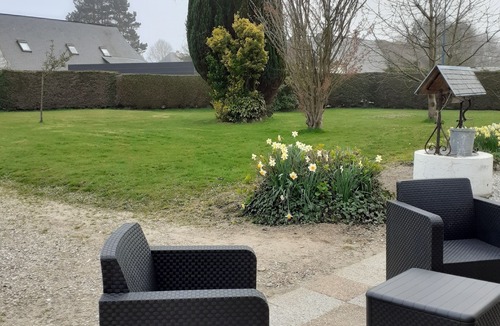 Saint-Martin-aux-Buneaux House | Gite LA Longere