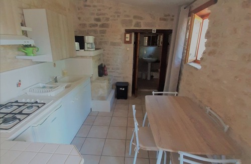 Saint Martin de Juillers House | GITE LE PETIT BONHEUR