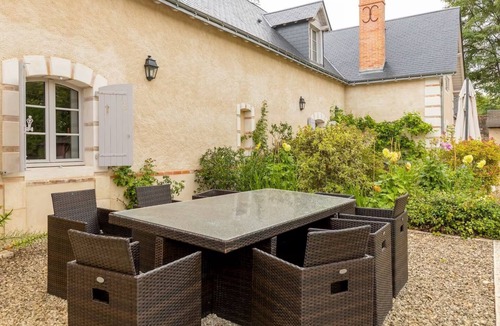 Sainte-Maure-de-Touraine House | Gite " Les chênes" Domaine de la Garnauderie